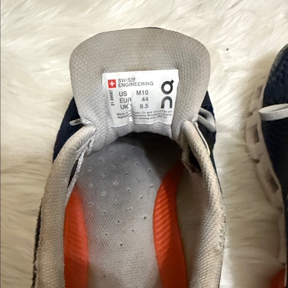 On Running Cloudflyer running shoe in the Midnight/Rust colorway Size 10 - Picture 11 of 12